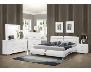 Jeremaine Upholstered Bedroom Set in Glossy White